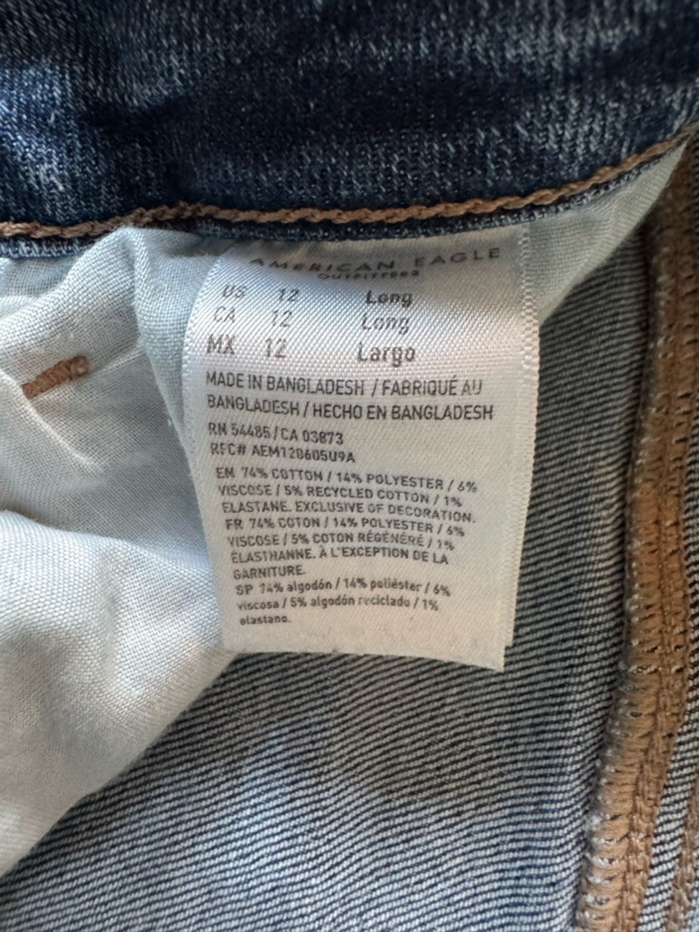 American Eagle Mom Jean - Size 12 Long - Picture 4 of 4